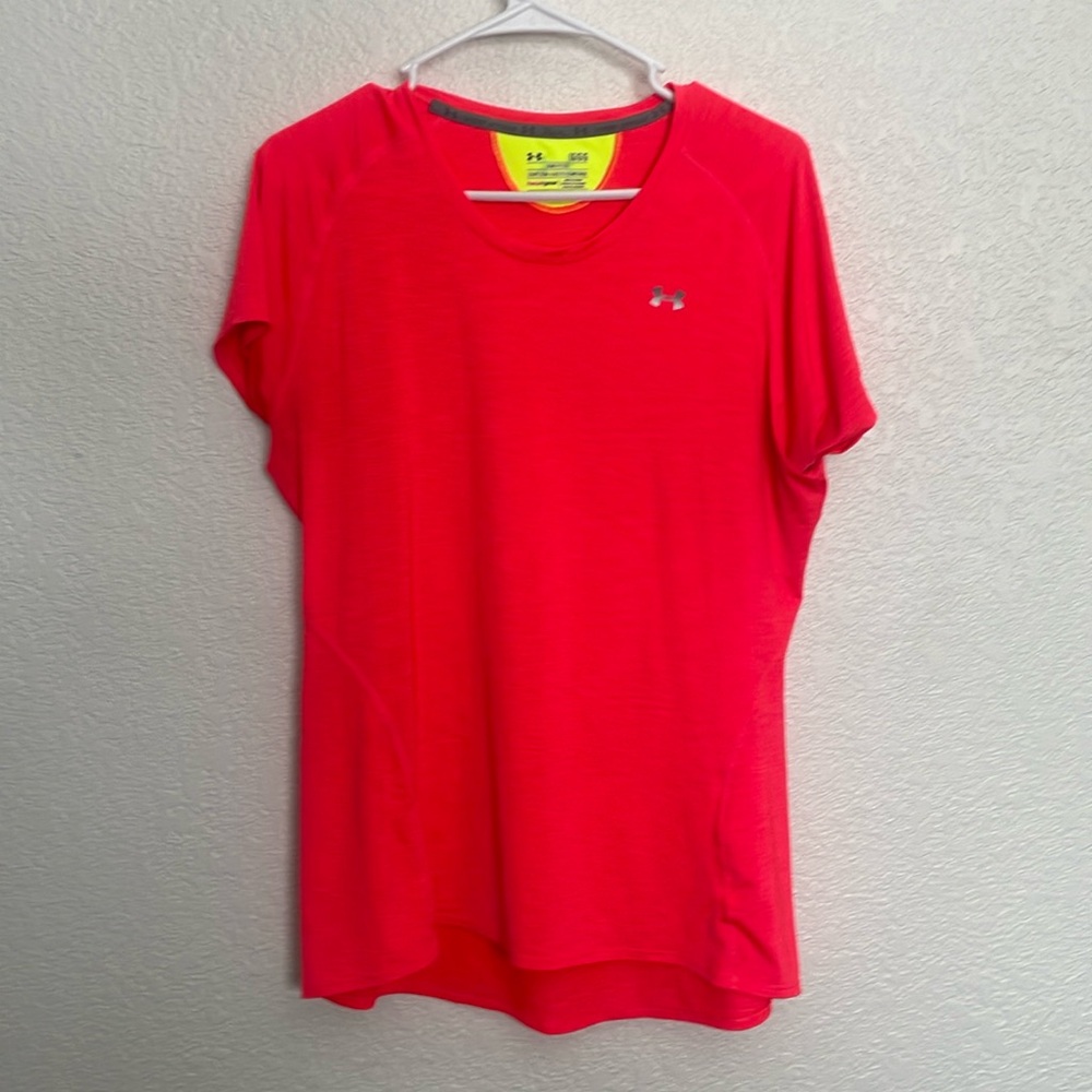 💖Under Armour Neon Pink Running Shirt (L)